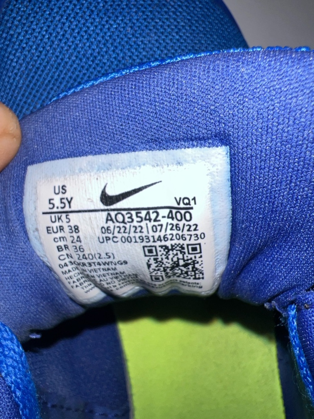 Nike Star Runner Sneakers size 5.5Y - Picture 9 of 9
